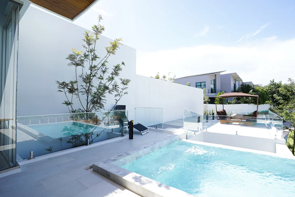 discover luxury villas in phuket